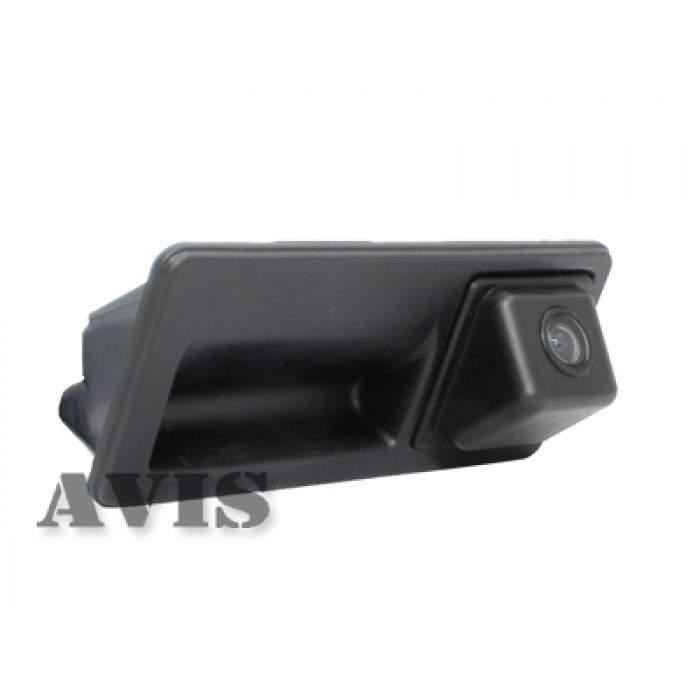 Камера заднего вида (CCD) AVIS AVS321CPR для Volkswagen Jetta VI (от 2011) / Passat / Tiguan (от 2008) / Touareg II (от 2010) / Touran (от 2010) (в ручку багажника)